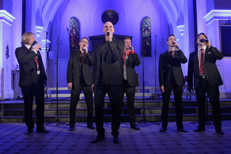 Vocal Six och Lomma Kyrkok�r julkonsert i Lomma kyrka (minnesbild.com)